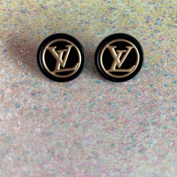 None Jewelry - Luxury Gold and Black Repurposed upcycled 
Vintage Button Earrings classic